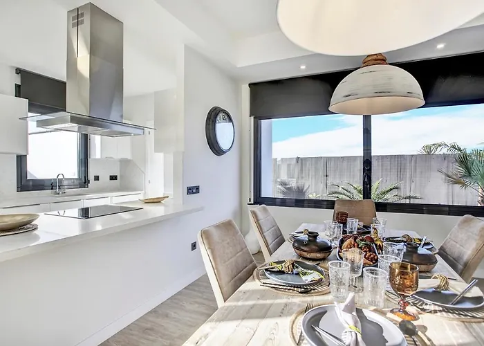 Del Roque, Heated Pool & Luxury In El * Roque