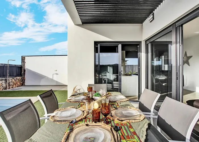 Del Roque, Heated Pool & Luxury In El Roque